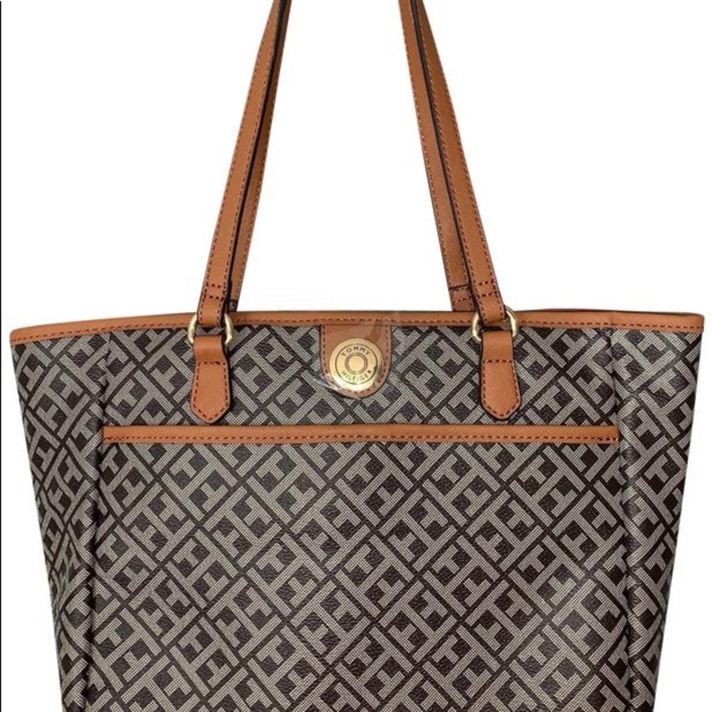 💋The perfect Tommy Hilfiger shoulder length purse!